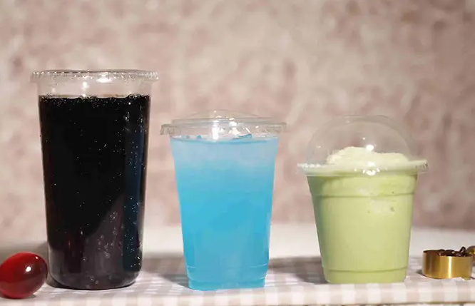 Vilka livsmedelsstandarder måste PLA kalldryckskoppar uppfylla under tillverkningen?